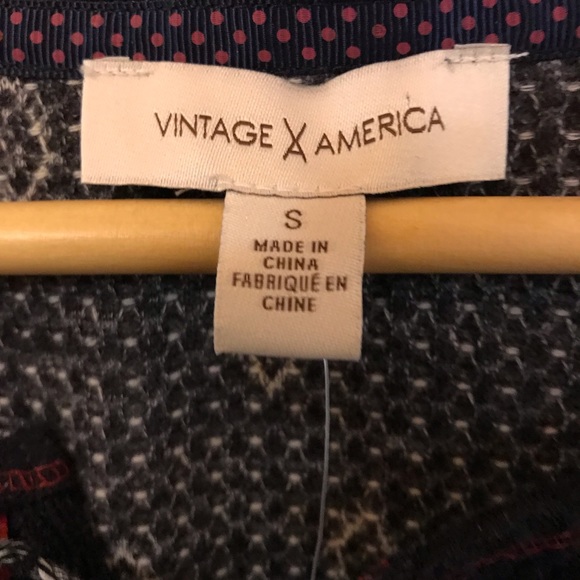 🎁 NWT Vintage America Print Lace Up Top - Picture 4 of 6